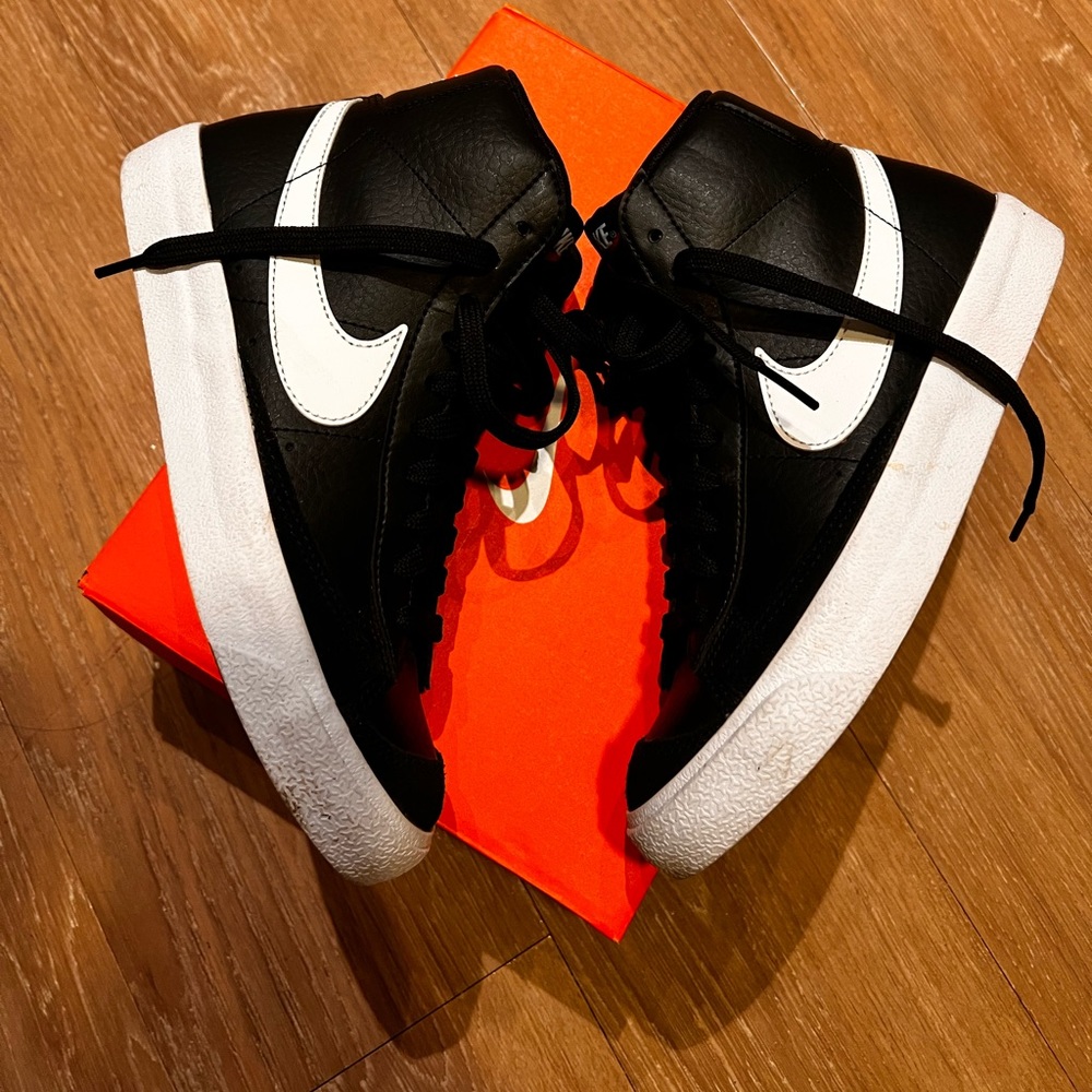 Nike Sneakers